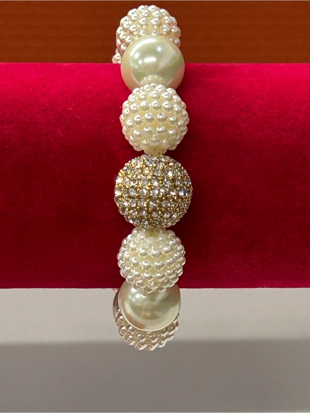 Carolee Pearl and Crystal Bead Stretch Bracelet - Ivory and Gold